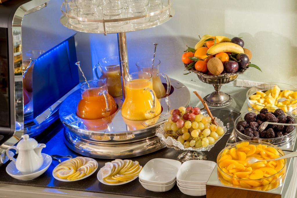 Hotel Mozart Roma Esterno foto