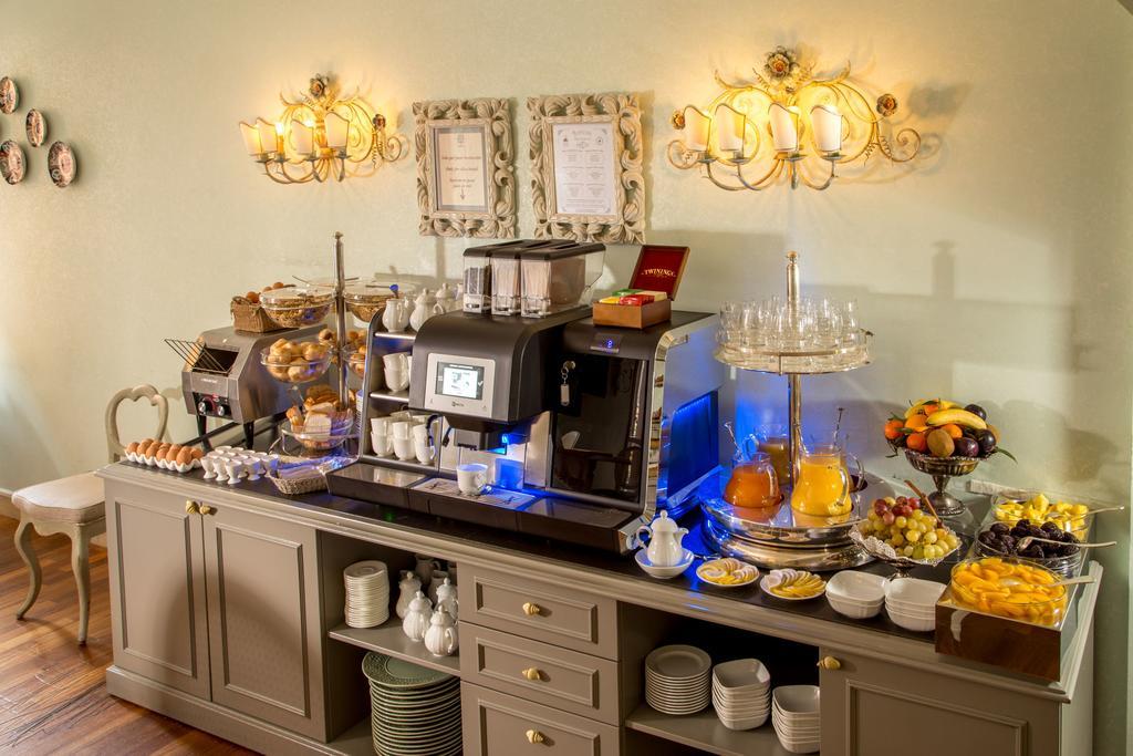Hotel Mozart Roma Esterno foto