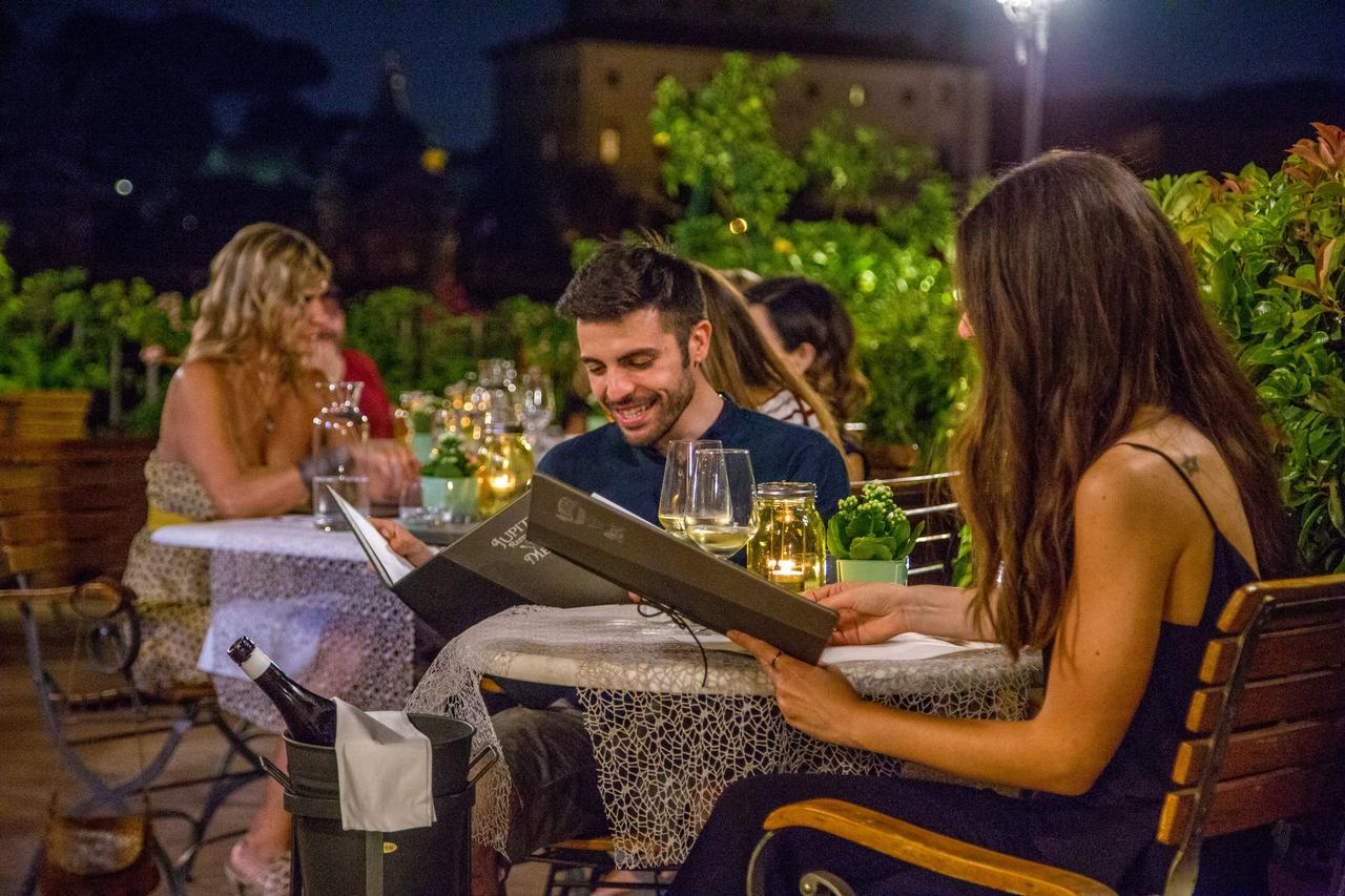 Hotel Mozart Roma Esterno foto